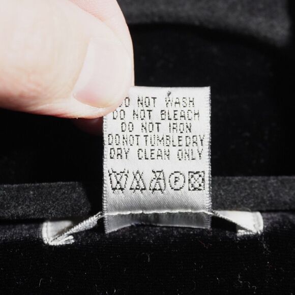 VTG Aris A Black Velvet Blazer Silk Blend Jacket Womens L Dark Academia Vamp SEE - Picture 12 of 12